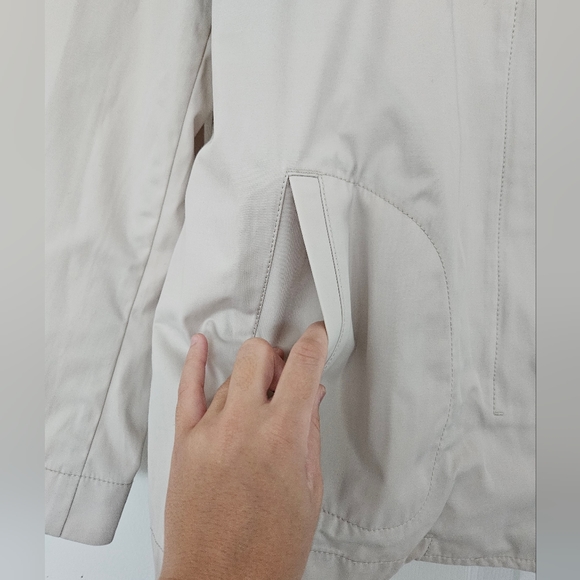 Talbots Beige Zip-Up and Button-Up Jacket with Pockets, Size 6P - Picture 3 of 9